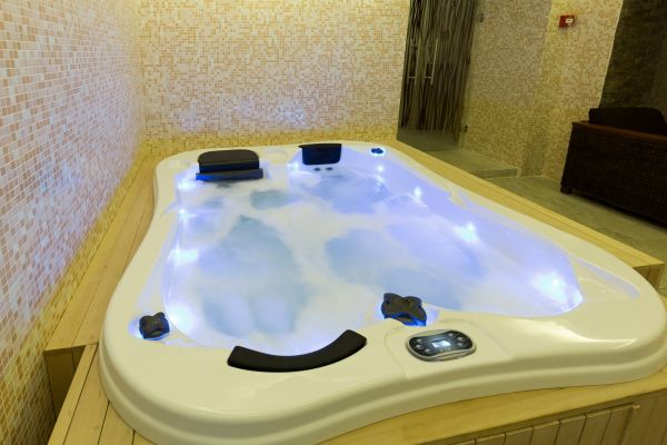 Spa Disposal in Benton