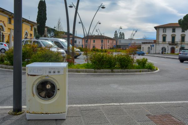 Washing Machine Removal in Benton