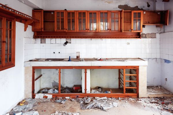 Cabinet Disposal in Benton